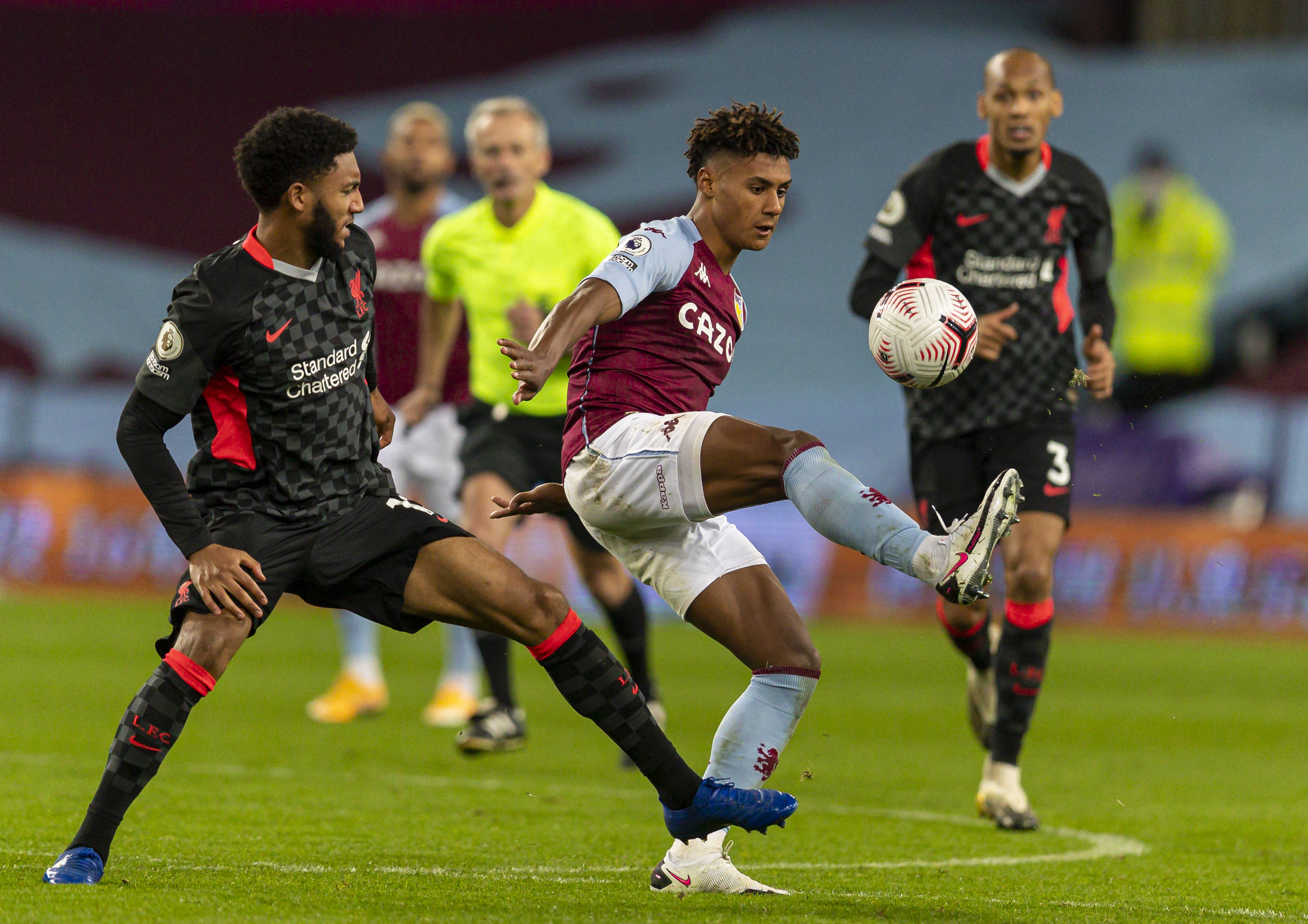 场上挥洒汗 场上挥洒汗